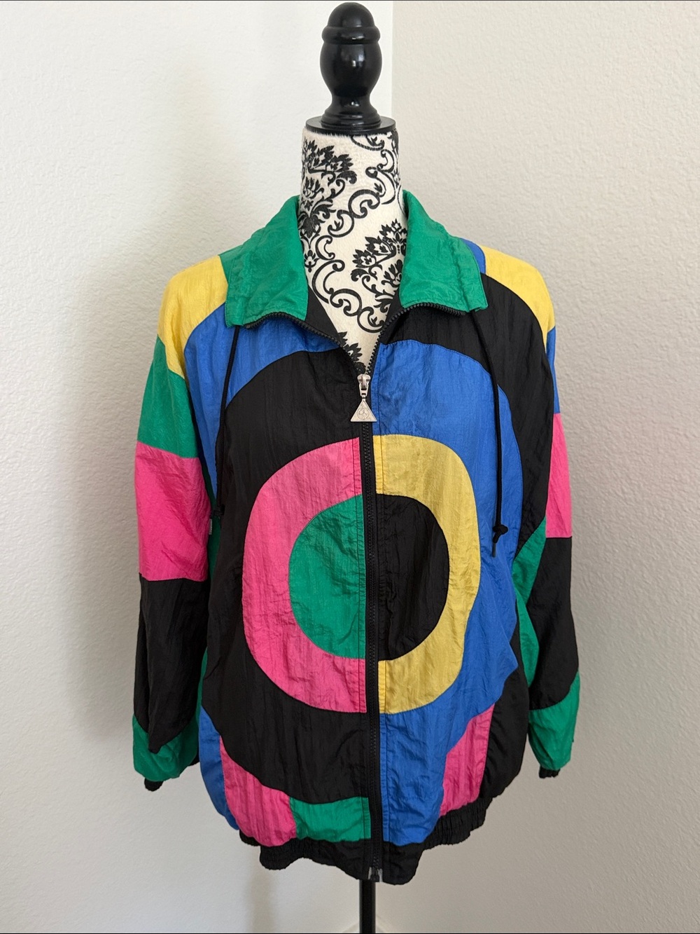 Casual Isle Vintage 80’s- 90’s Multicolor Windbreaker Jacket size m